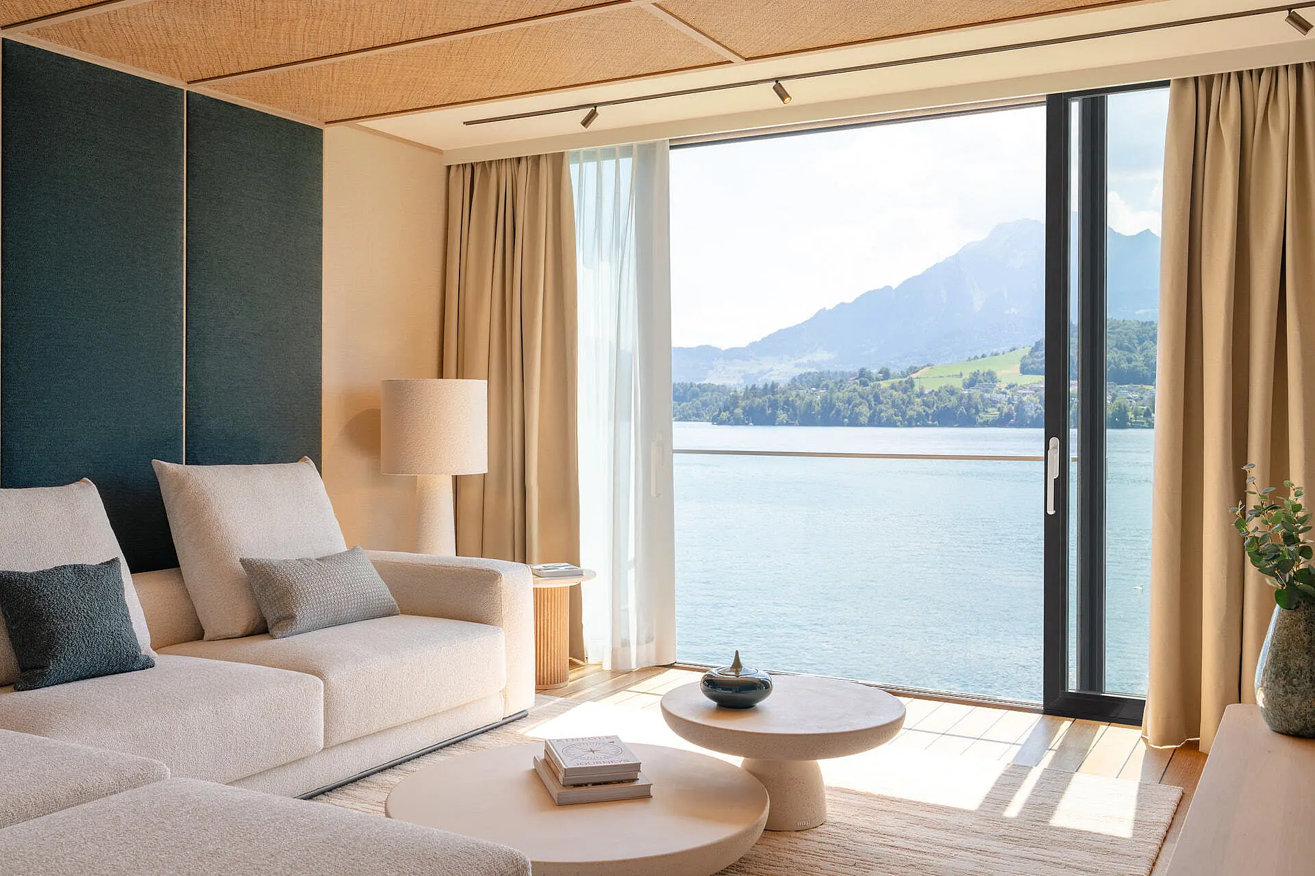 HERMITAGE Lake Lucerne — hôtel au bord du lac des Quatre-Cantons à Lucerne